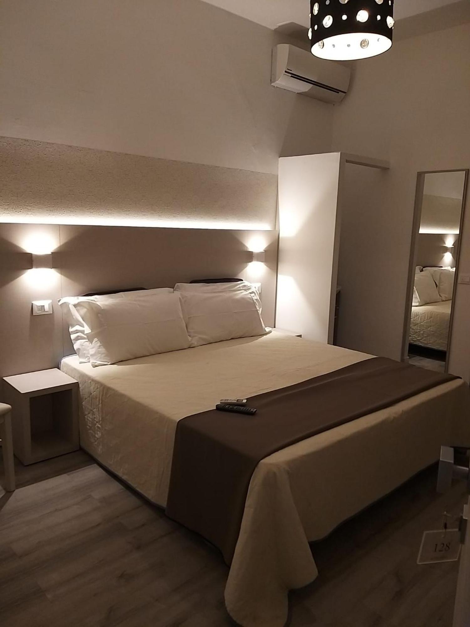 Hotel Ideal Rimini Exterior photo